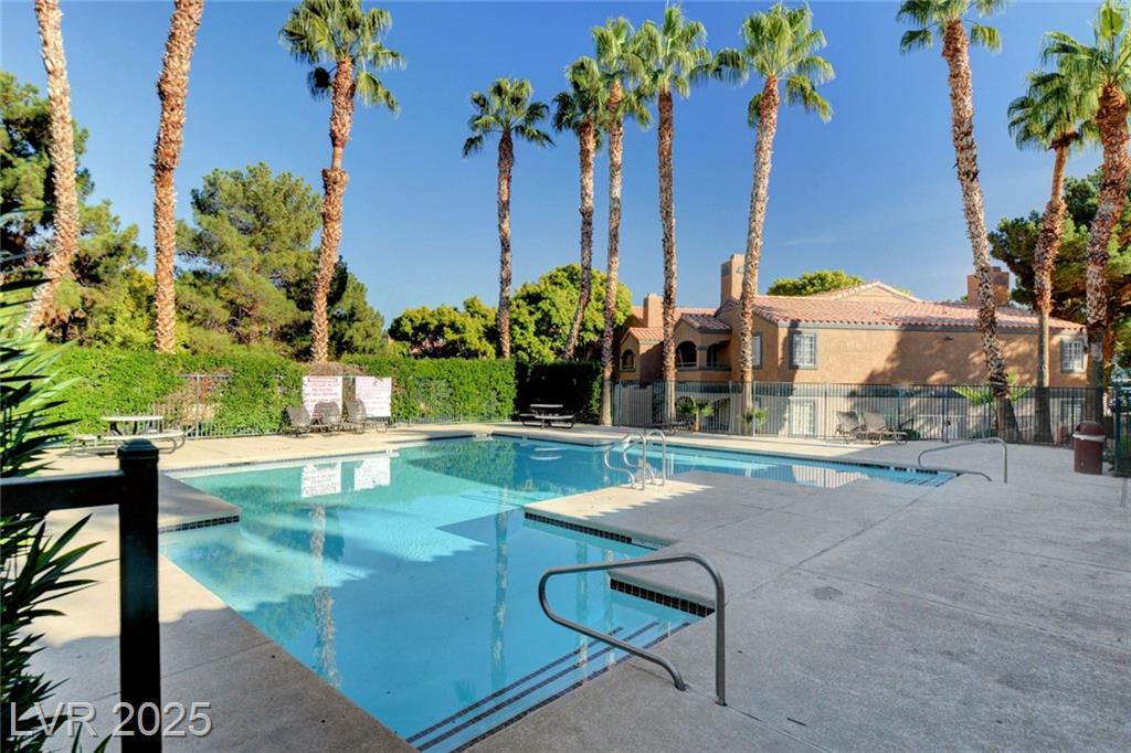 5260 Mission Monterey LN