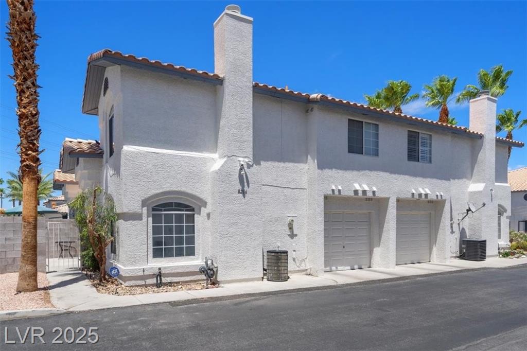 8216 Diamond Star CT
