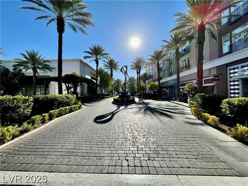 2220 Village Walk DR