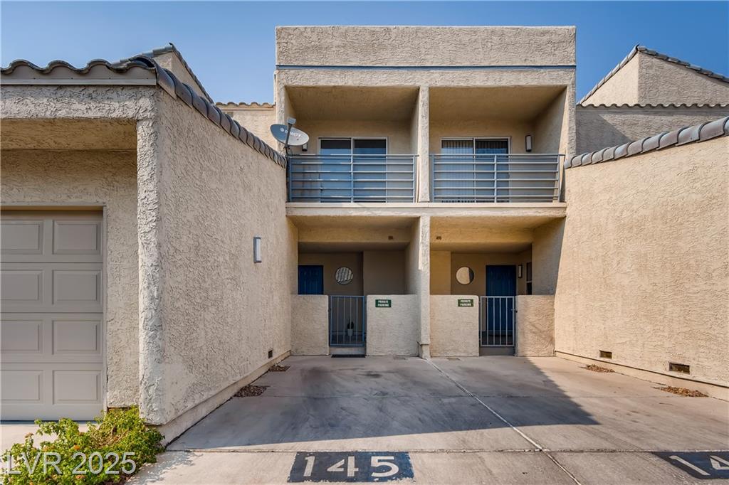 6250 Flamingo RD