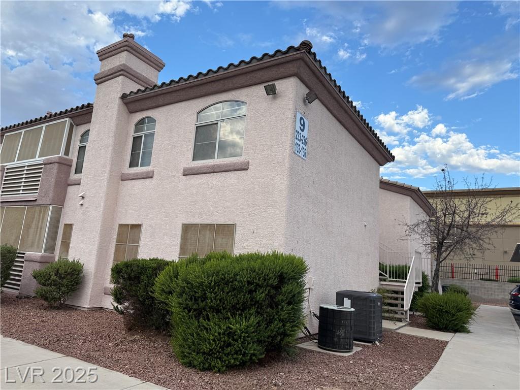 4555 Sahara AVE