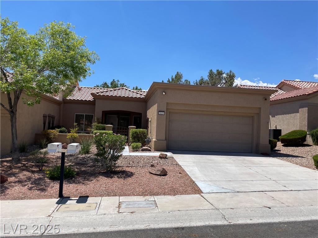 9929 Hemet DR