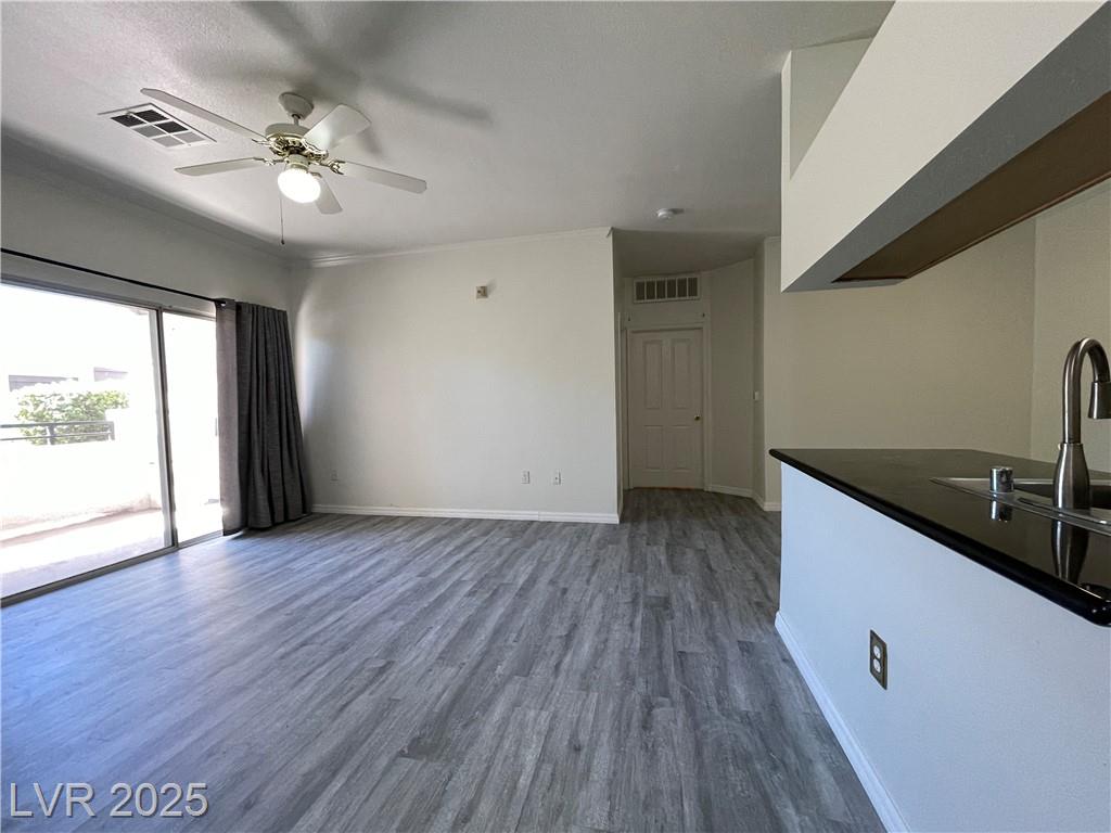 2900 Sunridge Heights PKWY