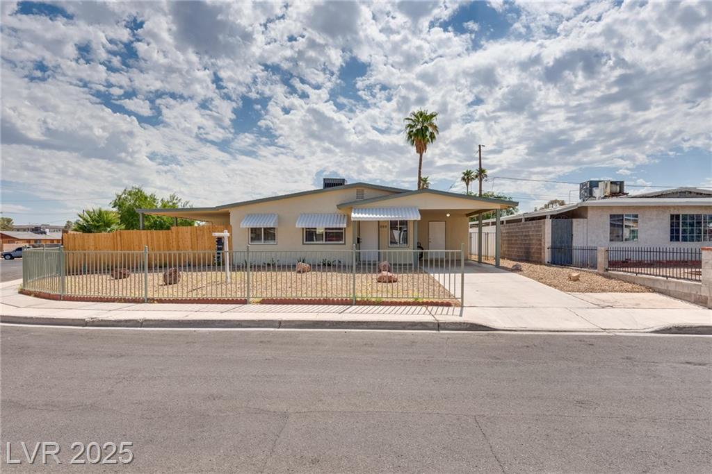 600 Berry CIR