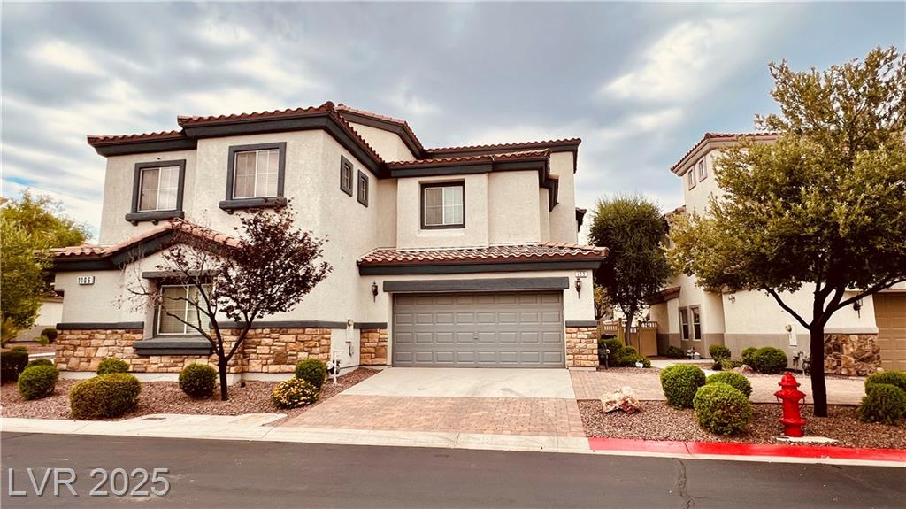 1106 Luna Eclipse LN