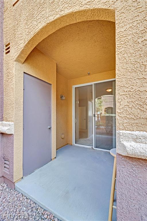 3975 Hualapai WAY