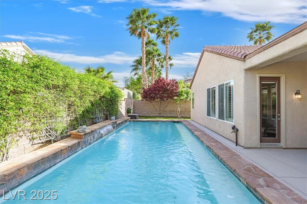 2132 Twin Falls DR