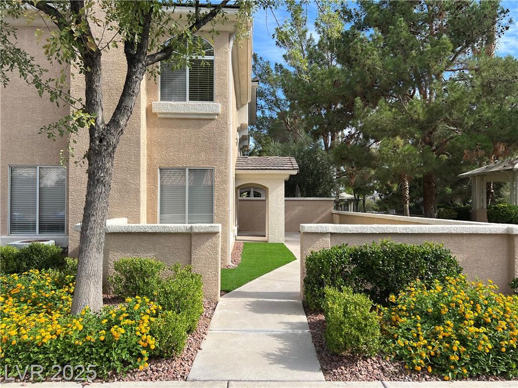 910 Elegant Coral AVE