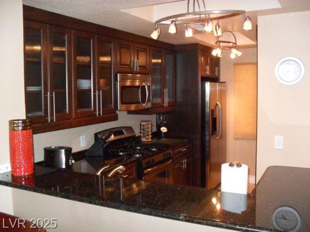 220 FLAMINGO RD