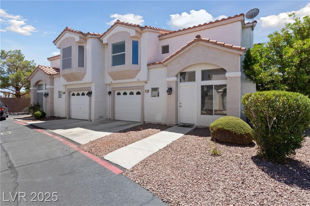 4012 Castle Cove DR