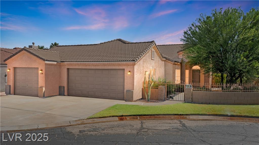 1200 Golf Club DR