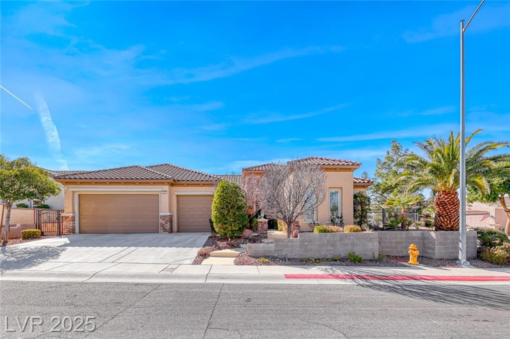 2357 Wisconsin Dells DR
