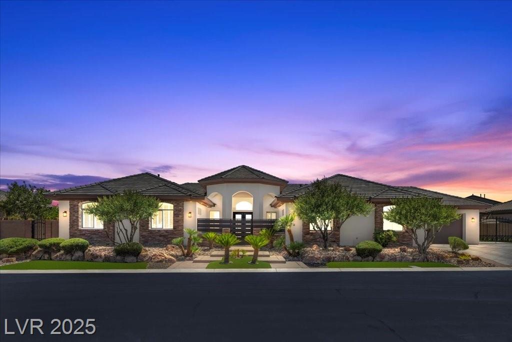 225 Saint Elmo CIR