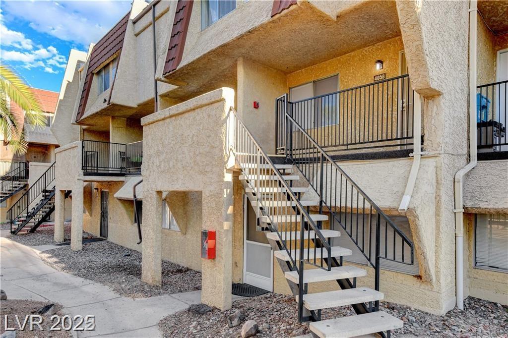 1303 Darlene WAY