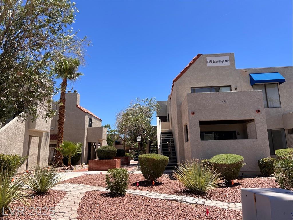4361 Sanderling CIR