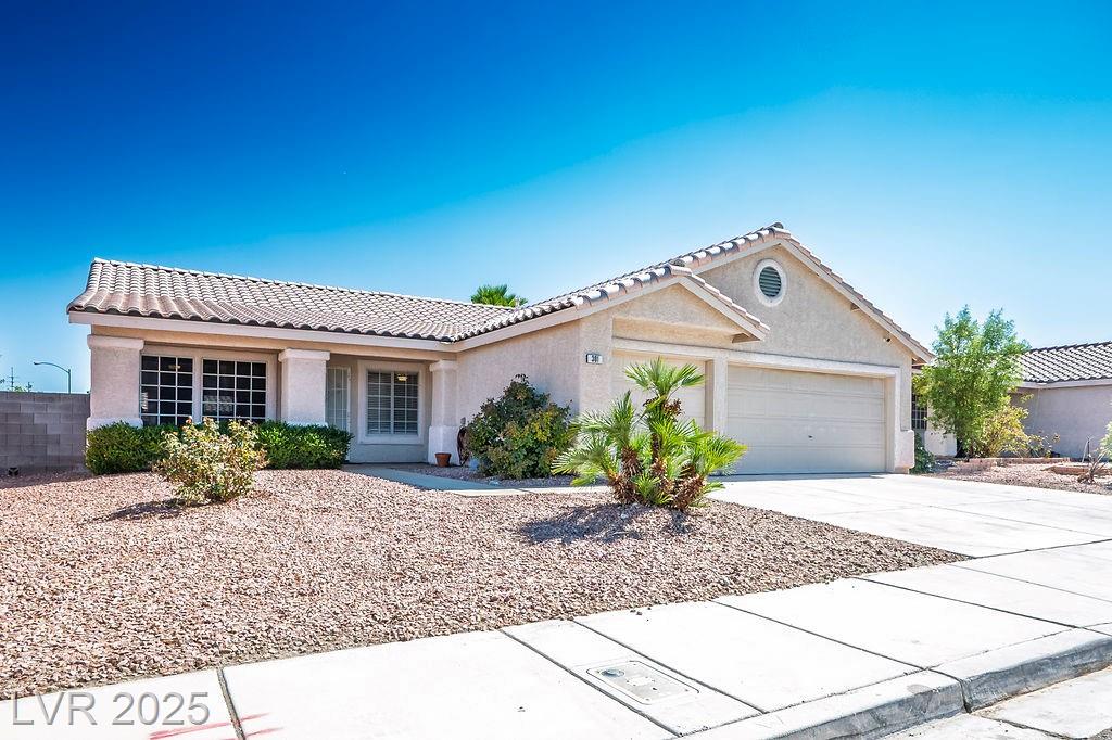 301 Mindoro AVE