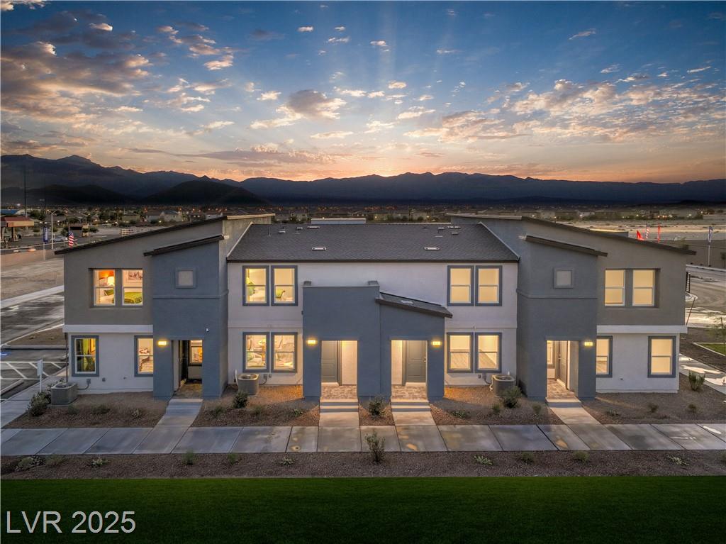 6144 Hibiscus Garden ST