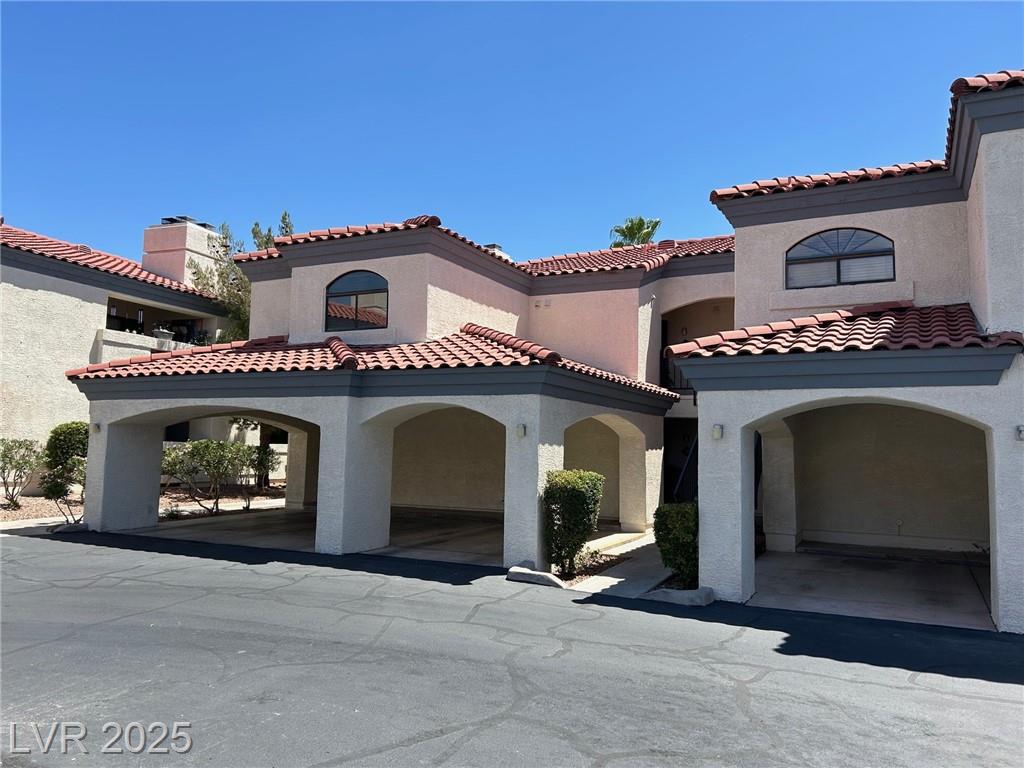 8455 Sahara AVE