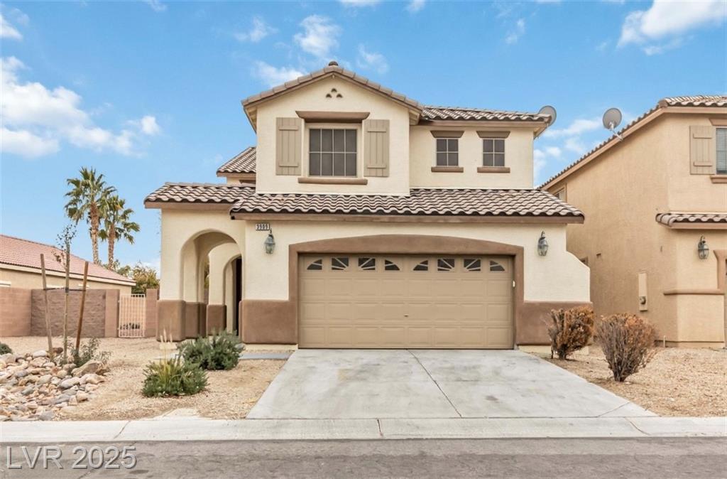 3909 Bella Contada LN
