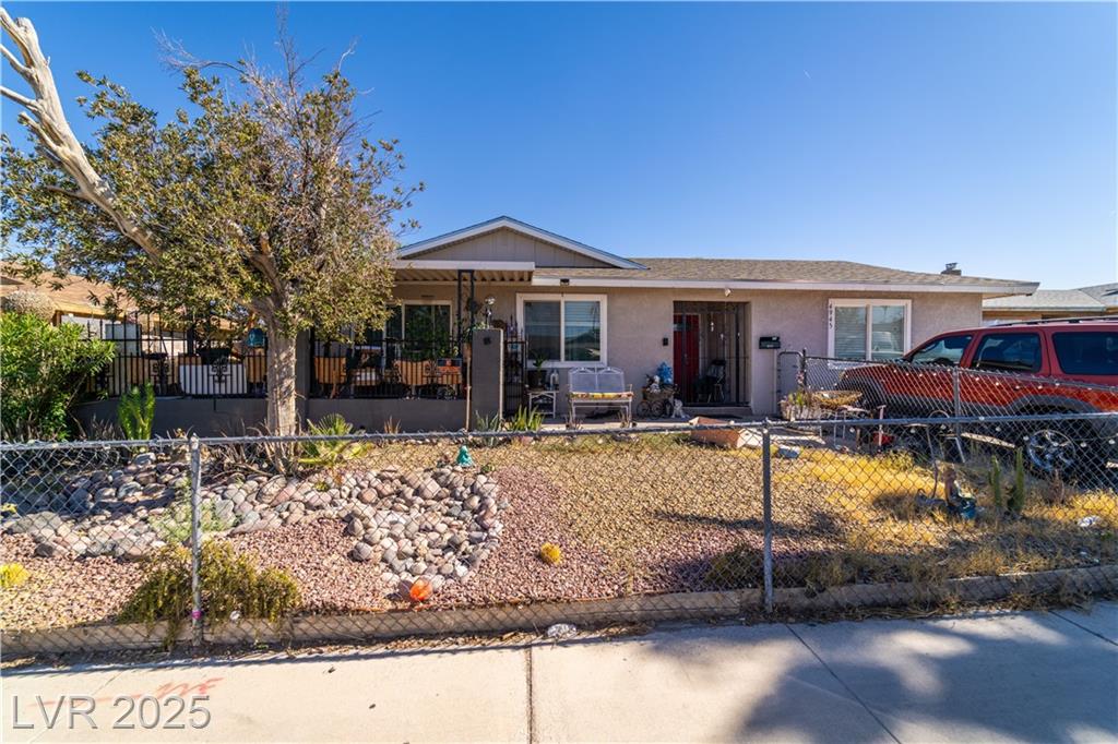 4945 Rita DR