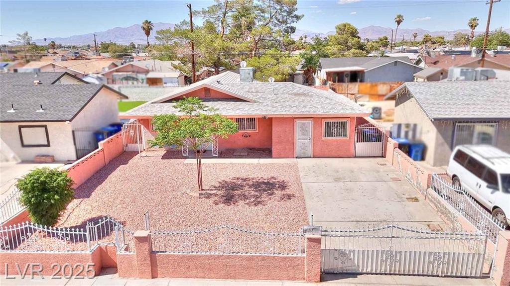 3104 Twining AVE