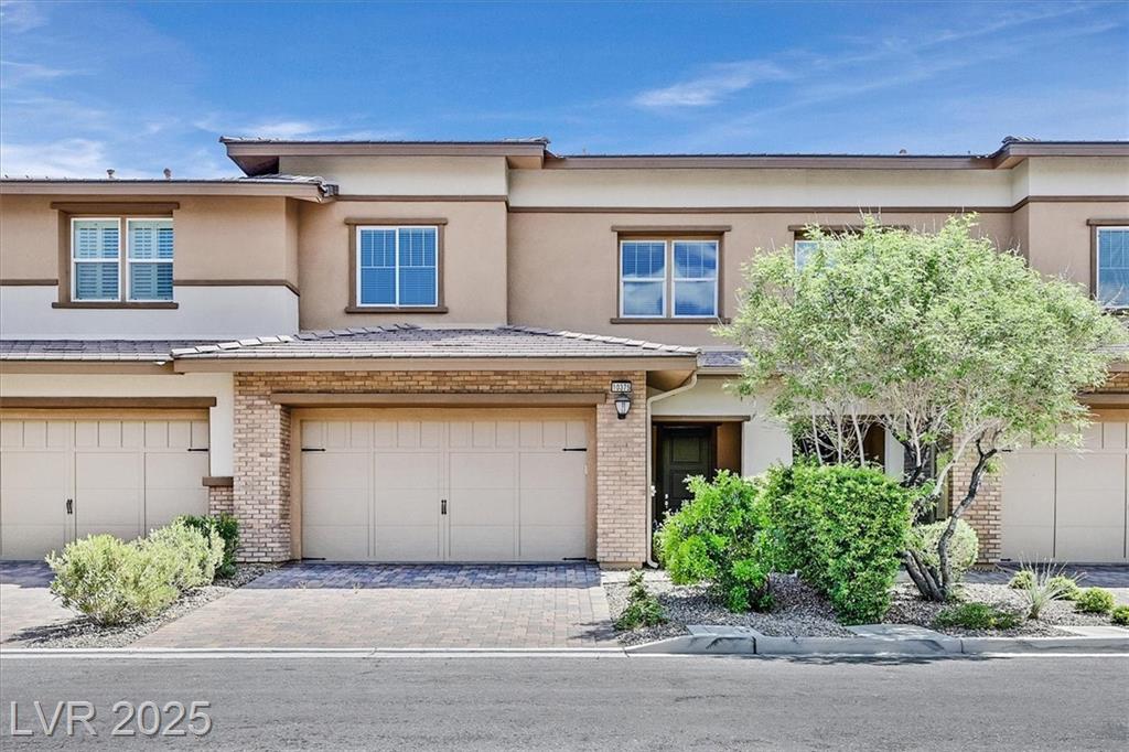 10375 Pescado LN