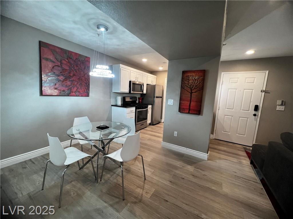 950 Seven Hills DR