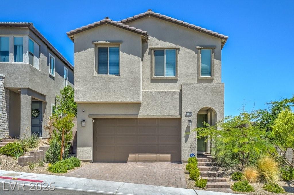 11872 Pelican Butte AVE