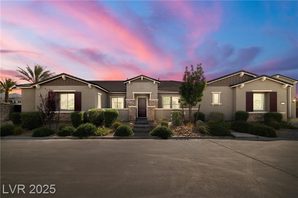 8420 Black Brush LN