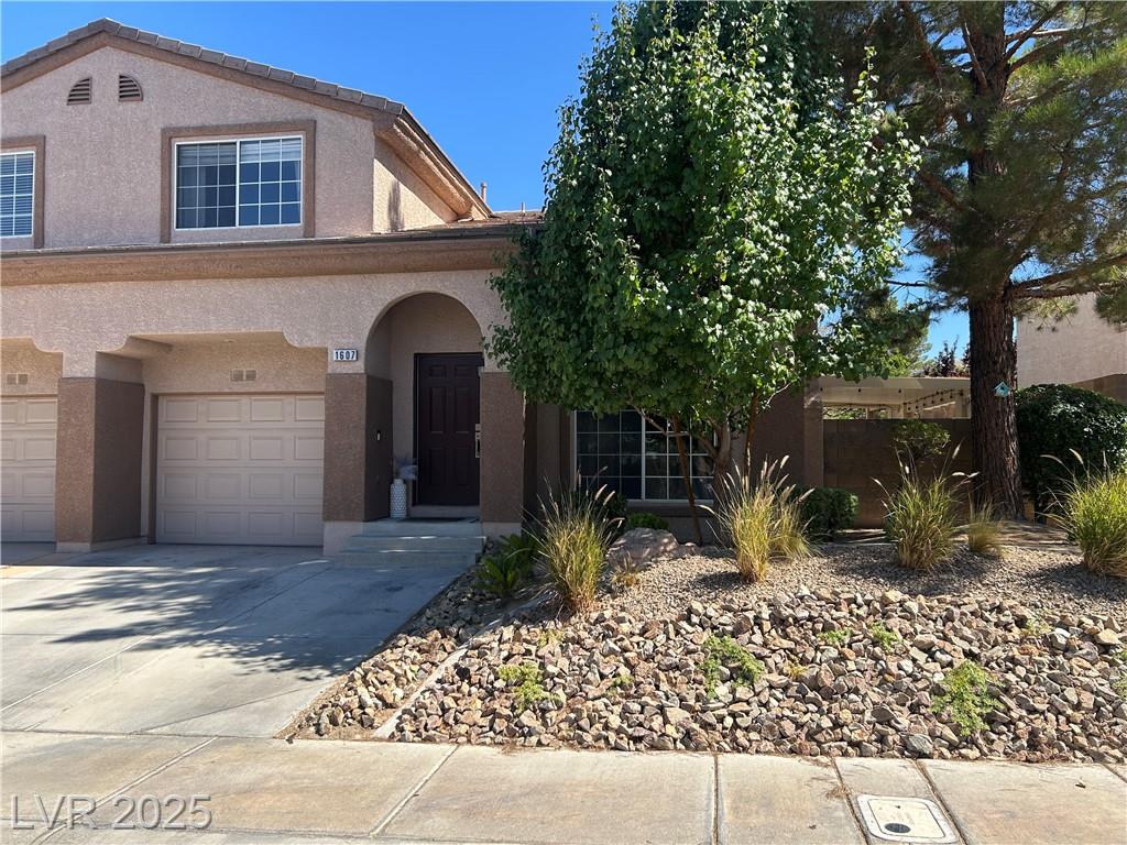 1607 Box Step DR