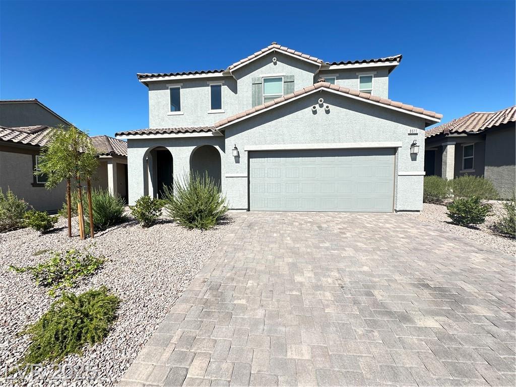 8611 Vermont Vista ST