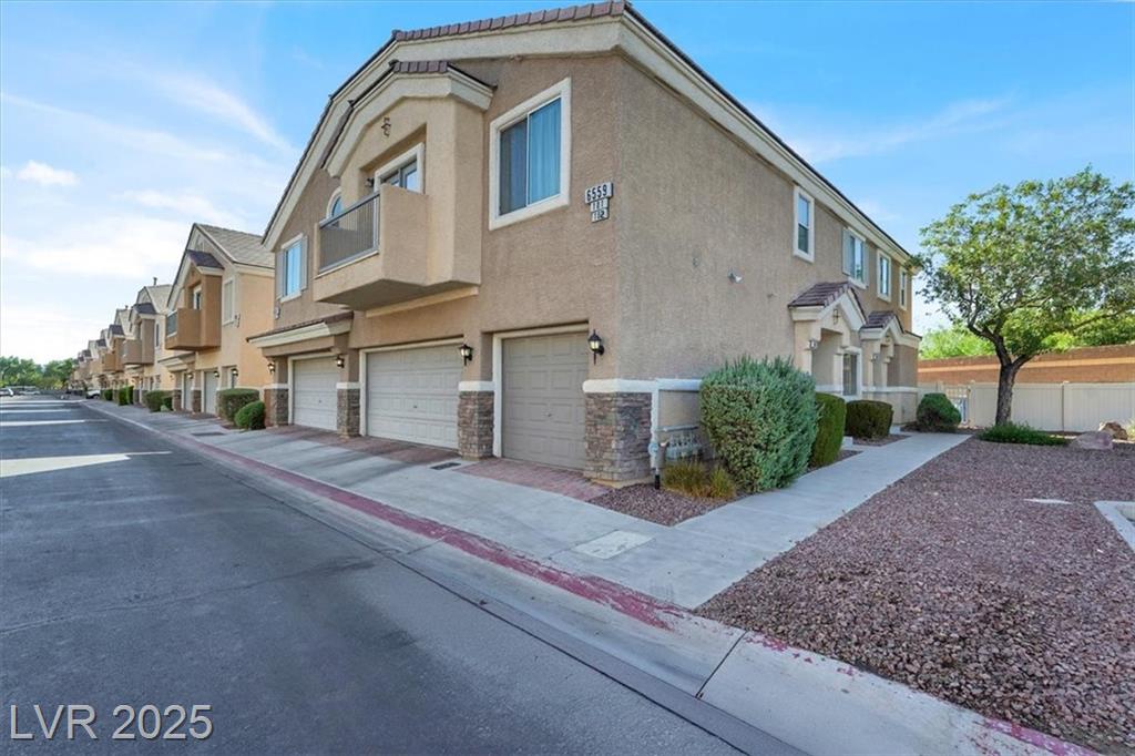 6559 Tumbleweed Ridge LN