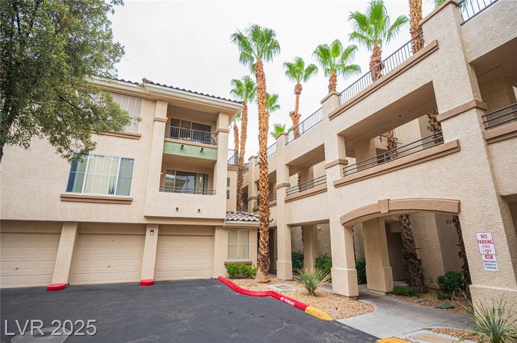 7147 Durango DR