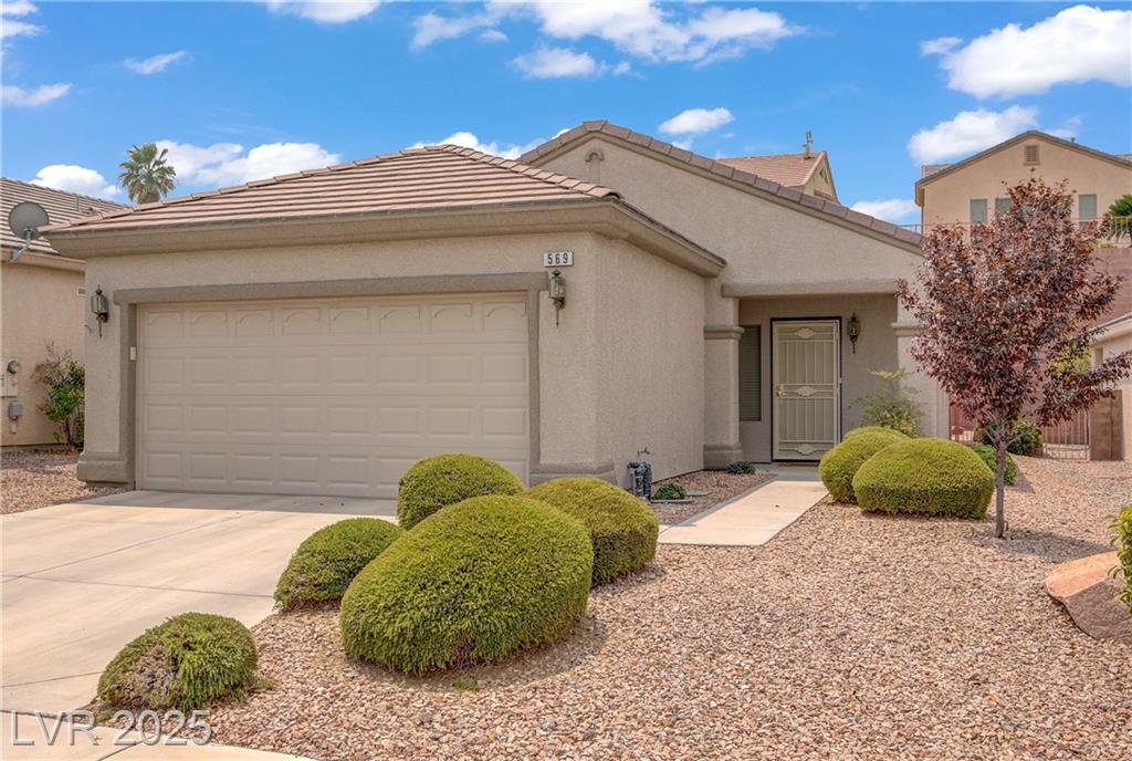 569 Cypress Gardens PL