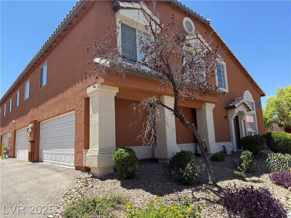 9475 Sand Villa CT