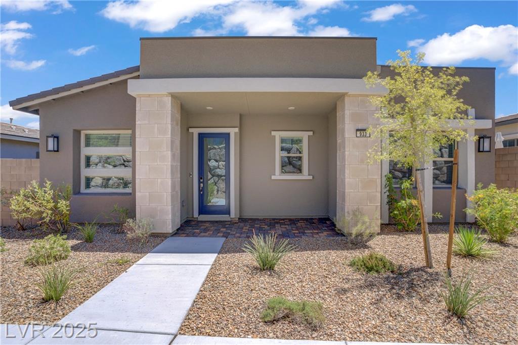 933 Mayfield Manor LN
