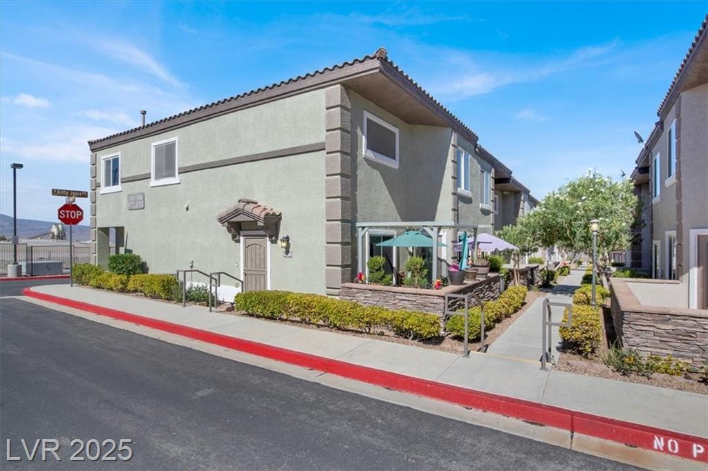 10443 Kitty Joyce AVE