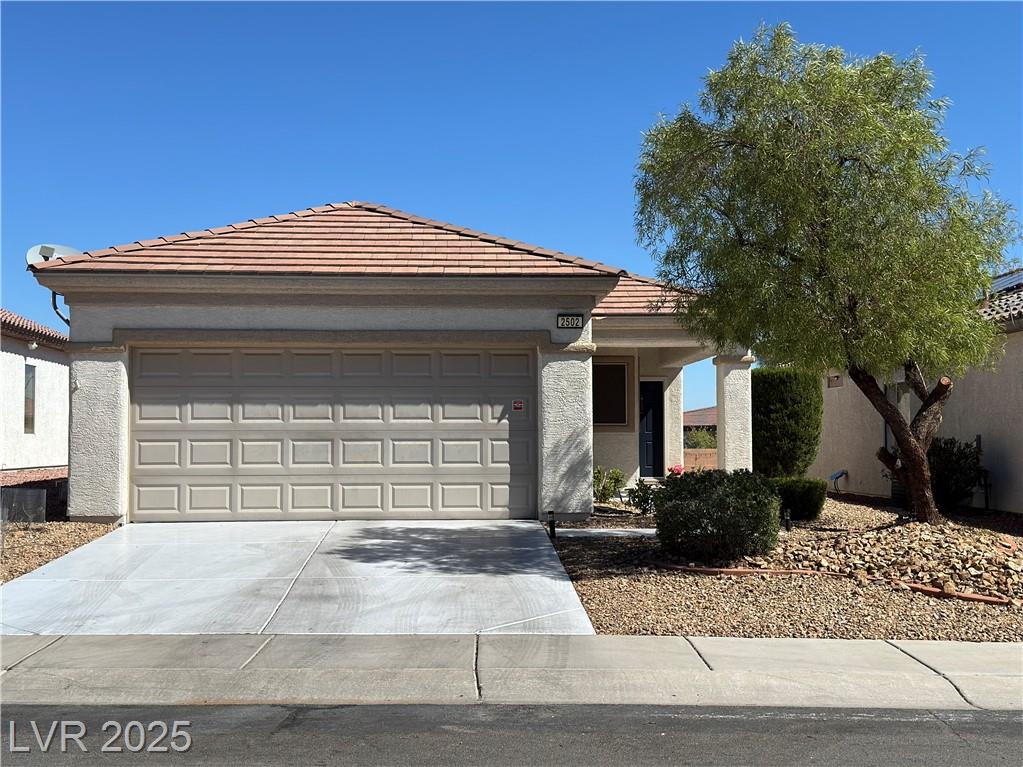 2502 Romanza RD