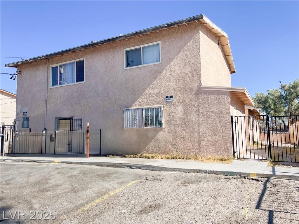 529 McKellar CIR
