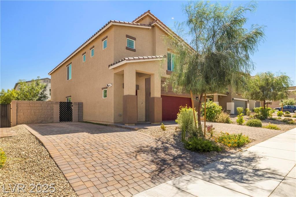 1175 Willow Berry AVE