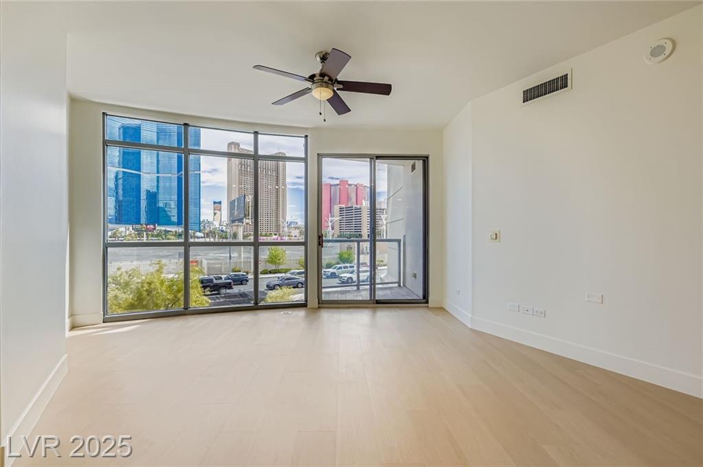 200 Sahara AVE