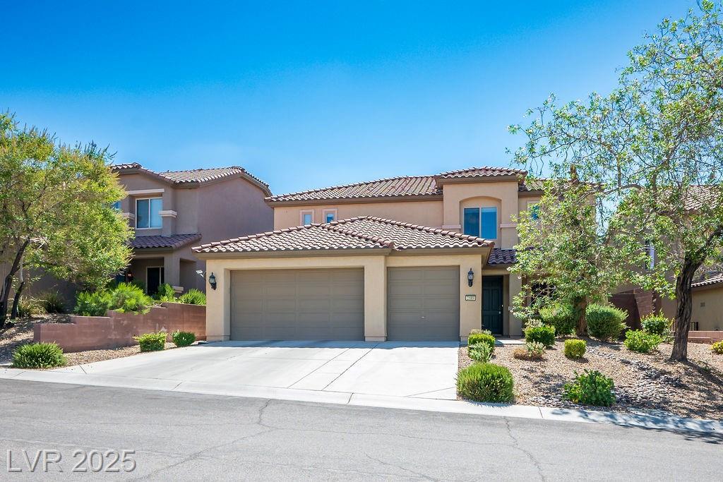 2589 Chateau Clermont ST