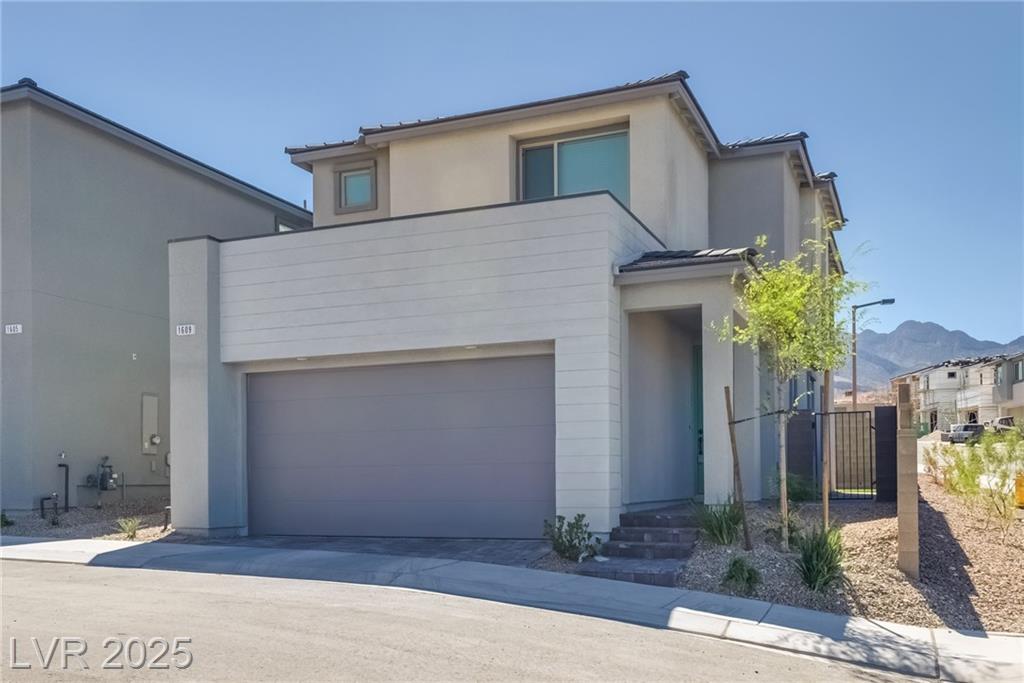1609 Crowned Eagle ST