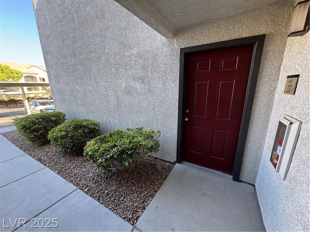 950 Seven Hills DR
