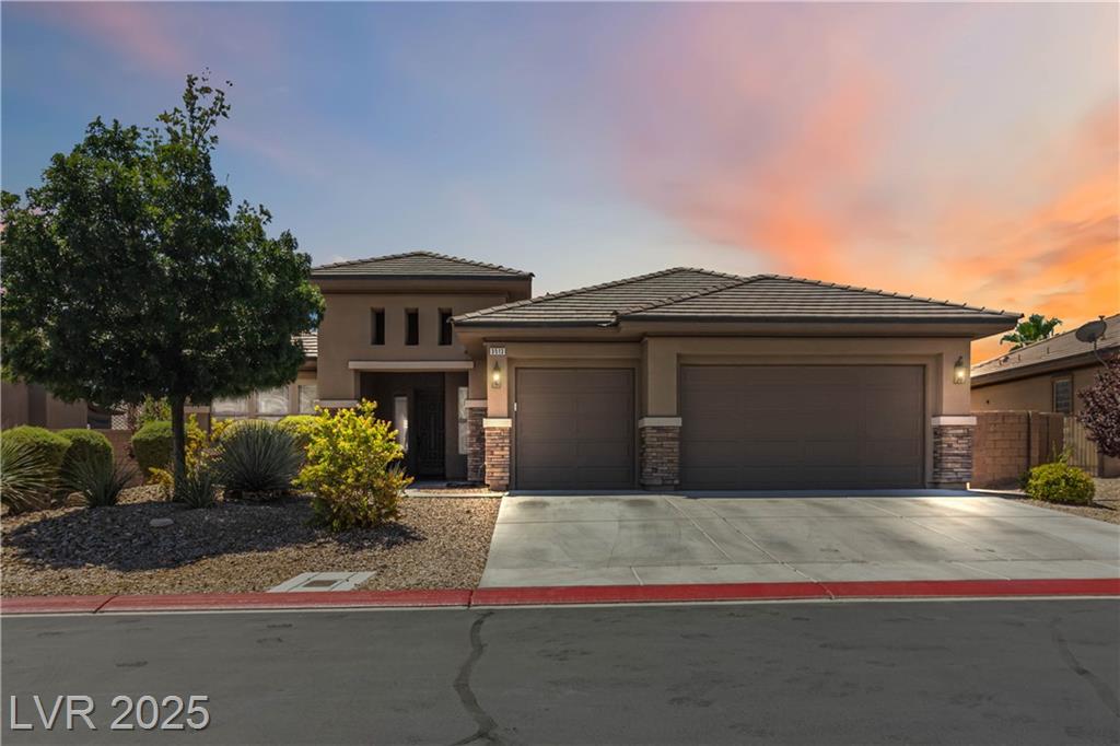 3513 Frigatebird LN