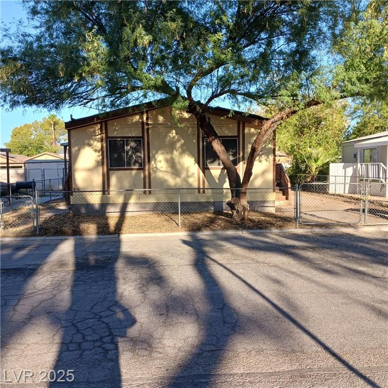 1879 Quintearo ST