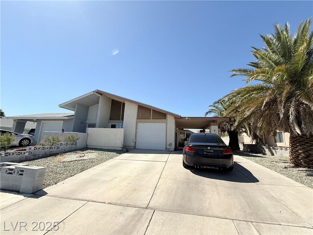 7015 Quarry DR