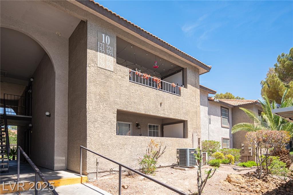 2606 Durango DR