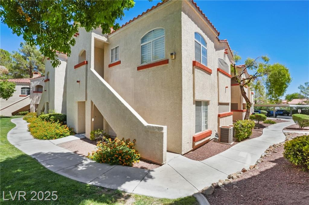 525 Indian Princess DR