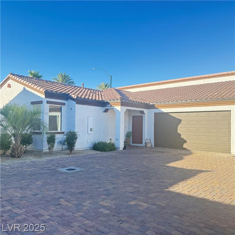 1526 Tilman LN